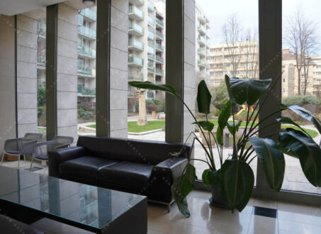 Bright 1-Bedroom Apartment with Balcony in Római Kert Residence – District XIII