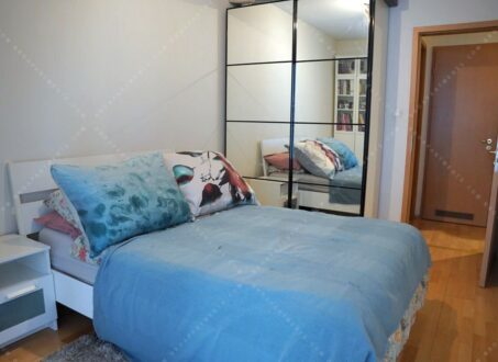 Bright 1-Bedroom Apartment with Balcony in Római Kert Residence – District XIII