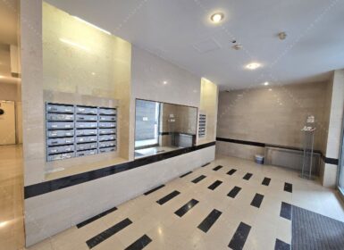 Bright 1-Bedroom Apartment with Balcony in Római Kert Residence – District XIII