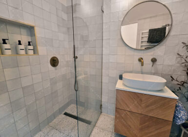 Spacious Family Apartment Overlooking Gutenberg Square