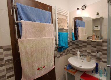 Cozy Fully Furnished Apartment with Balcony for Rent – District 9