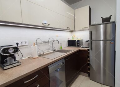 Cozy Fully Furnished Apartment with Balcony for Rent – District 9