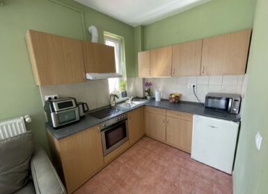 FOR RENT – QUIET APARTMENT WITH BALCONY, STORAGE & GARAGE NEAR SEMMELWEIS UNIVERSITY