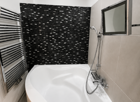 Top floor apartment in Corvin Promenade with walk-in closet