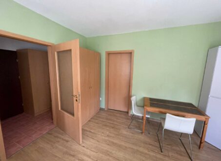 FOR RENT – QUIET APARTMENT WITH BALCONY, STORAGE & GARAGE NEAR SEMMELWEIS UNIVERSITY