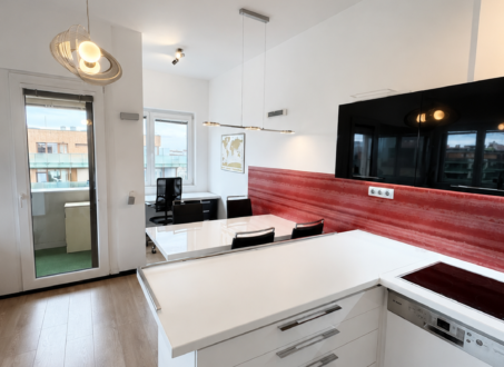 Top floor apartment in Corvin Promenade with walk-in closet