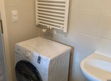 Modern 50 sqm Apartment with Terrace & Garage in Central Budapest- For Rent