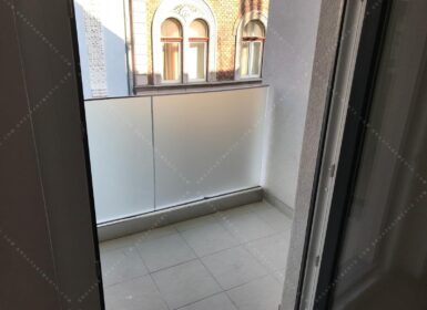 Modern 50 sqm Apartment with Terrace & Garage in Central Budapest- For Rent