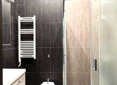 Modern Studio Apartment for Rent Close to Oktogon, Near Andrássy Avenue