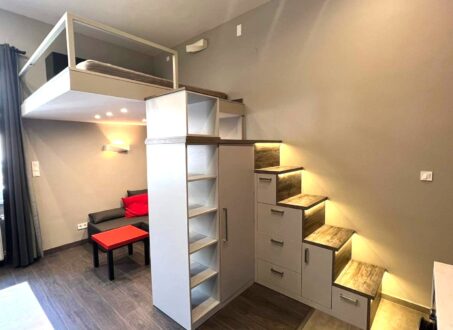 Modern Studio Apartment for Rent Close to Oktogon, Near Andrássy Avenue
