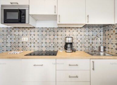 Fully Renovated 1-Bedroom Apartment for Rent – Budapest District V