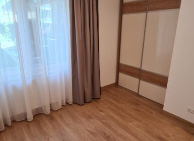 Modern 1-Bedroom Apartment with Garden – Grand Corvin 2