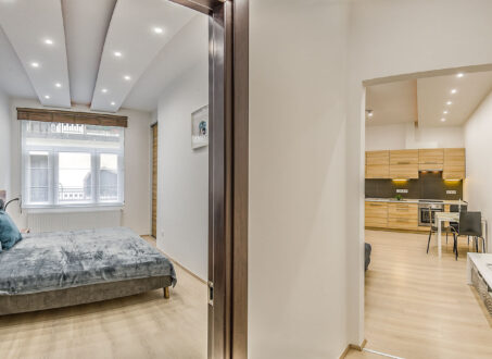Stylish Furnished 1-Bedroom Apartment for Rent in Budapest City Center (District V, Október 6. Street)