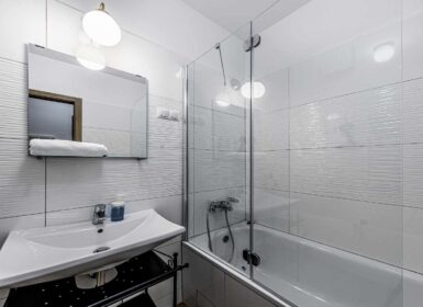 Modern 1-Bedroom Apartment for Rent – Corvin District, Budapest