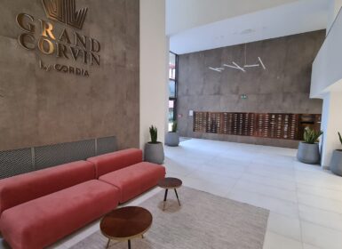 Modern 1-Bedroom Apartment with Garden – Grand Corvin 2