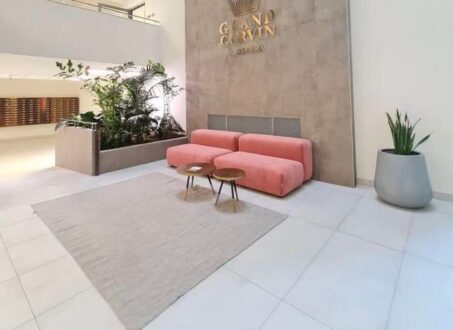 Modern 1-Bedroom Apartment with Private Garden for Rent – Corvin Promenade (Grand Building)