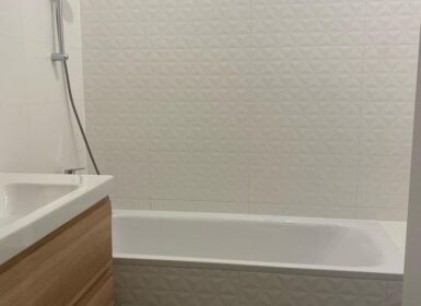 Modern 1-Bedroom Apartment with Private Garden for Rent – Corvin Promenade (Grand Building)