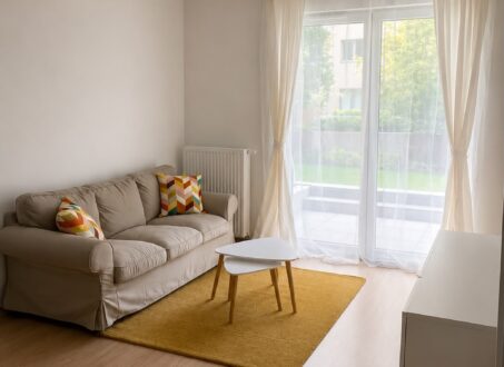 Modern 1-Bedroom Apartment with Private Garden for Rent – Corvin Promenade (Grand Building)