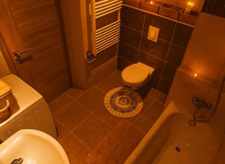 Modern 1-Bedroom Apartment with Garden – Corvin Promenade