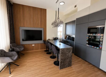 Premium 3-Bedroom Apartment with Large Balcony & Panoramic Views for Rent