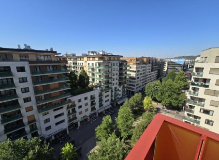 Premium 3-Bedroom Apartment with Large Balcony & Panoramic Views for Rent