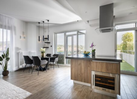 For Rent: Luxury Smart Home with Private Jacuzzi & Panoramic Terrace