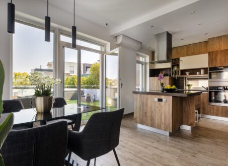 For Rent: Luxury Smart Home with Private Jacuzzi & Panoramic Terrace