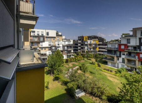 For Rent: Luxury Smart Home with Private Jacuzzi & Panoramic Terrace