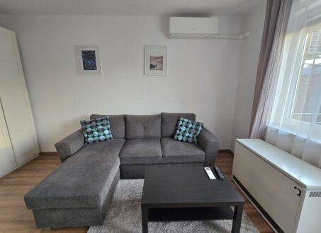 Furnished 2-Room Apartment with Balcony for Rent in Budapest XI – Tornavár Street