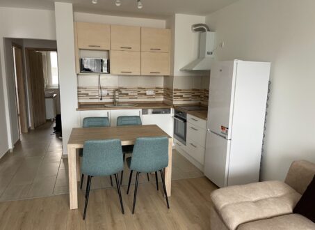 Modern 2-Bedroom Apartment with 2 Bathrooms – Angyalföld