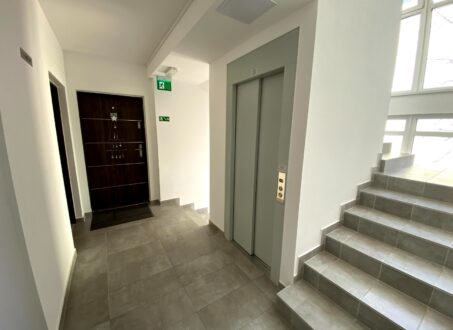 Modern 1-Bedroom Apartment with 12 m² Terrace for Rent in Kelenföld, Budapest XI