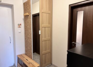 Bright, Fully Furnished Apartment with Balcony – District VIII, Budapest