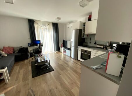 Modern 1-Bedroom Apartment with 12 m² Terrace for Rent in Kelenföld, Budapest XI