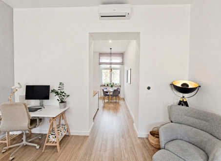 Beautiful 2-Bedroom Apartment with Balcony in the Heart of Budapest – Steps from the Opera House
