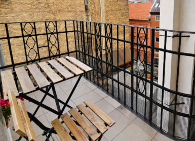 Beautiful 2-Bedroom Apartment with Balcony in the Heart of Budapest – Steps from the Opera House