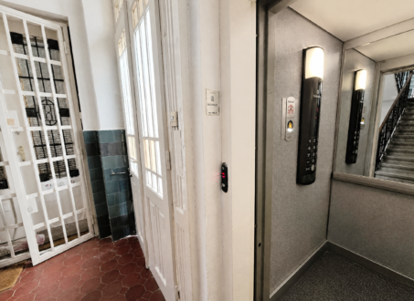 Beautiful 2-Bedroom Apartment with Balcony in the Heart of Budapest – Steps from the Opera House