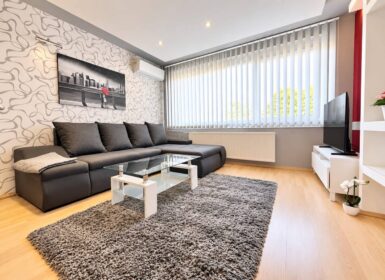 Spacious 3-Bedroom Apartment with 3 Balconies Near the Danube – District XIII