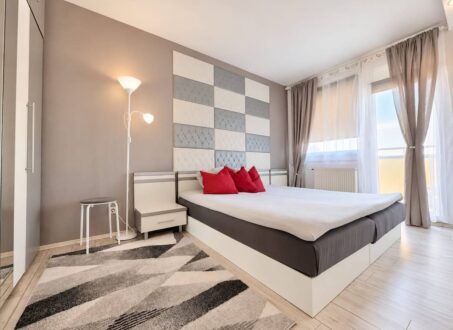 Spacious 3-Bedroom Apartment with 3 Balconies Near the Danube – District XIII