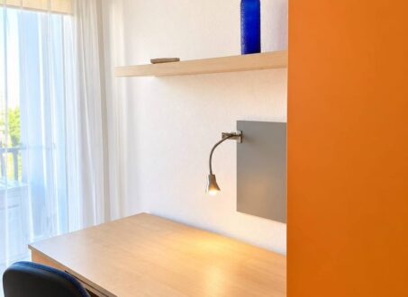 Spacious 3-Bedroom Apartment with 3 Balconies Near the Danube – District XIII